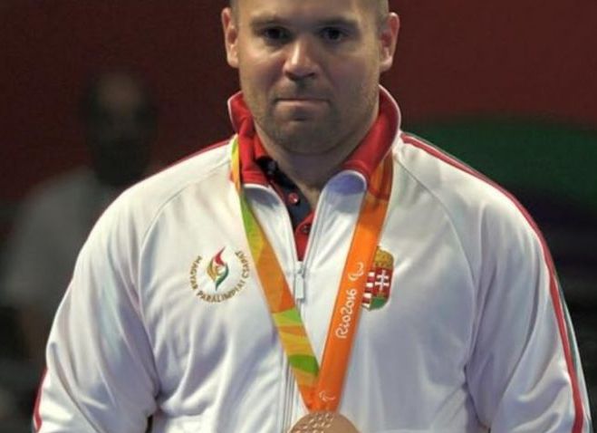 Péterék hazaérkeztek