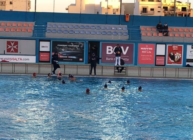 Hat kék-sárga gól!