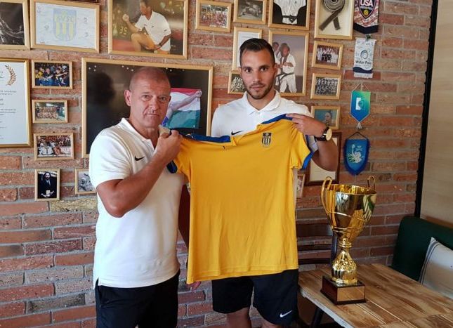 Akár a védelem jobb oldalán is bizonyítana