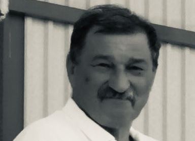 Elhunyt Olajos Gábor