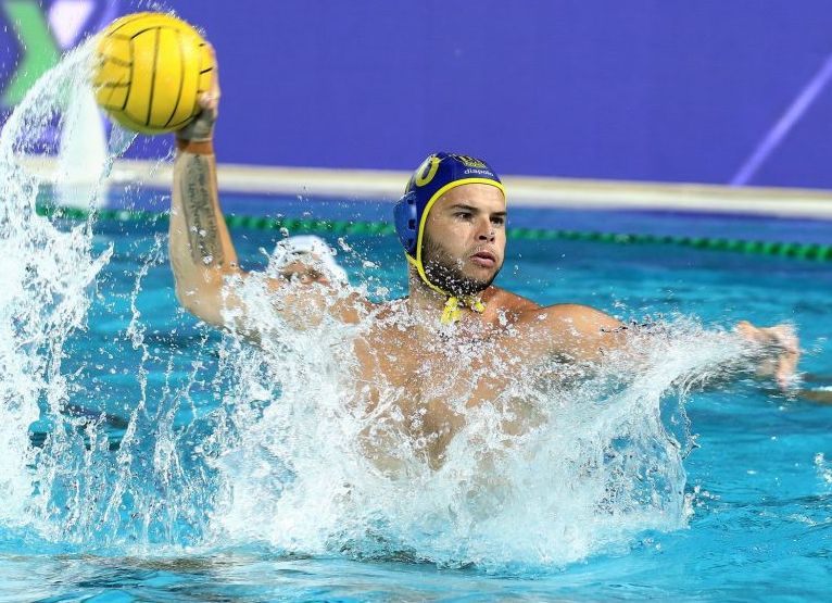 Helytálltak vízilabdázóink a címvédő ellen