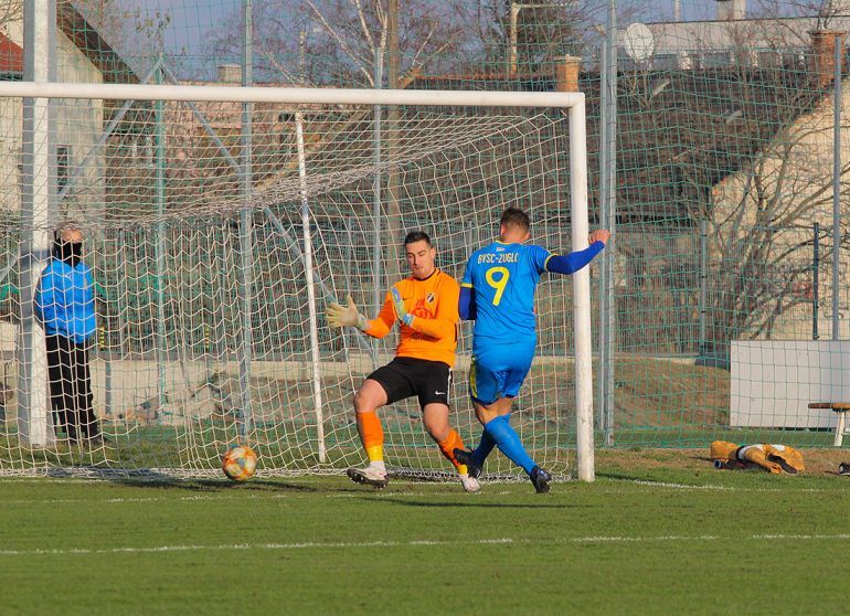 Otthon kiütéses győzelemmel zártuk az évet