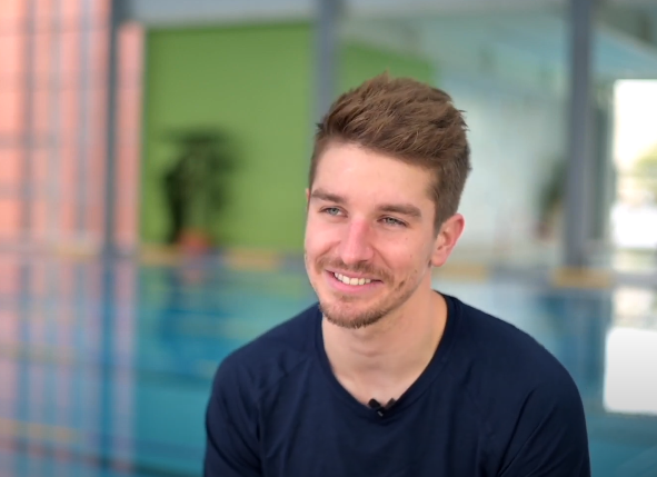 Reméli, hogy mosolyoghat majd, ha felnéz a táblára – Bohus Richárd