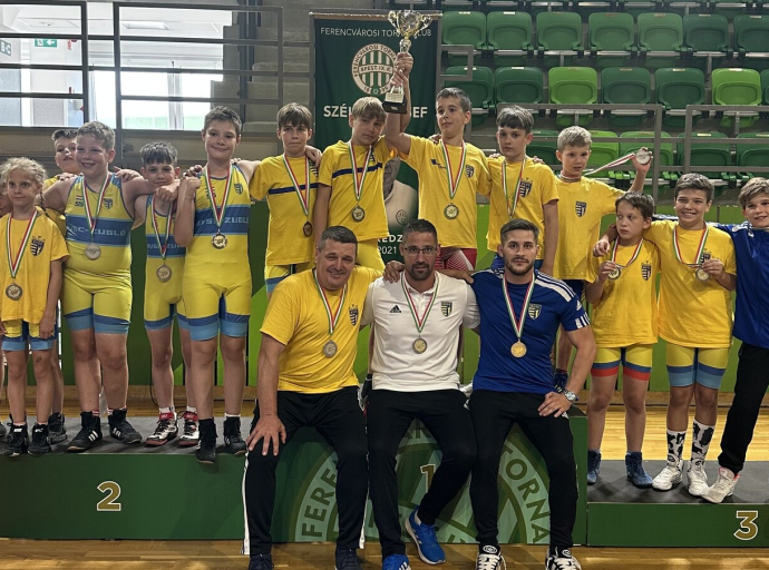 Ezüstéremmel zárták az U12-es szabadfogású csapatbajnokságot a BVSC ifjú birkózói 
